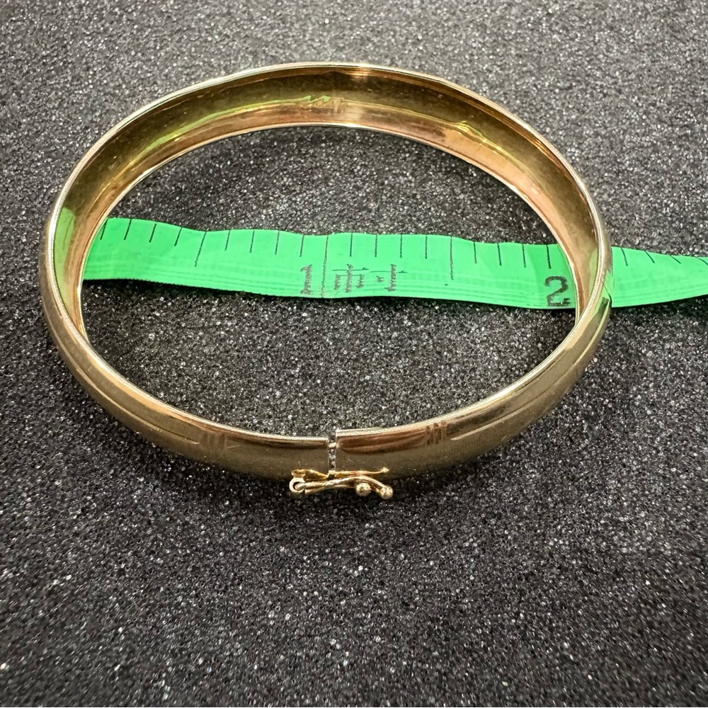 10k Solid Gold Michael Anthony Bangle Bracelet - image 5
